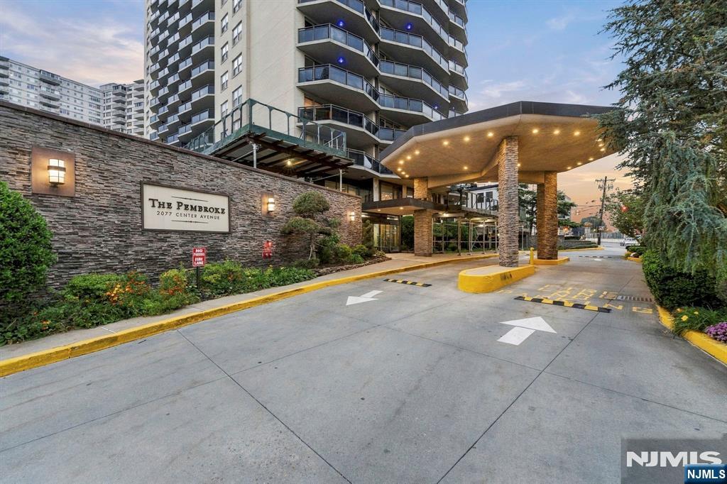 Homes for Sale in Northern NJ | ThisIsRiverEdge.com 2077 Center Avenue 11H