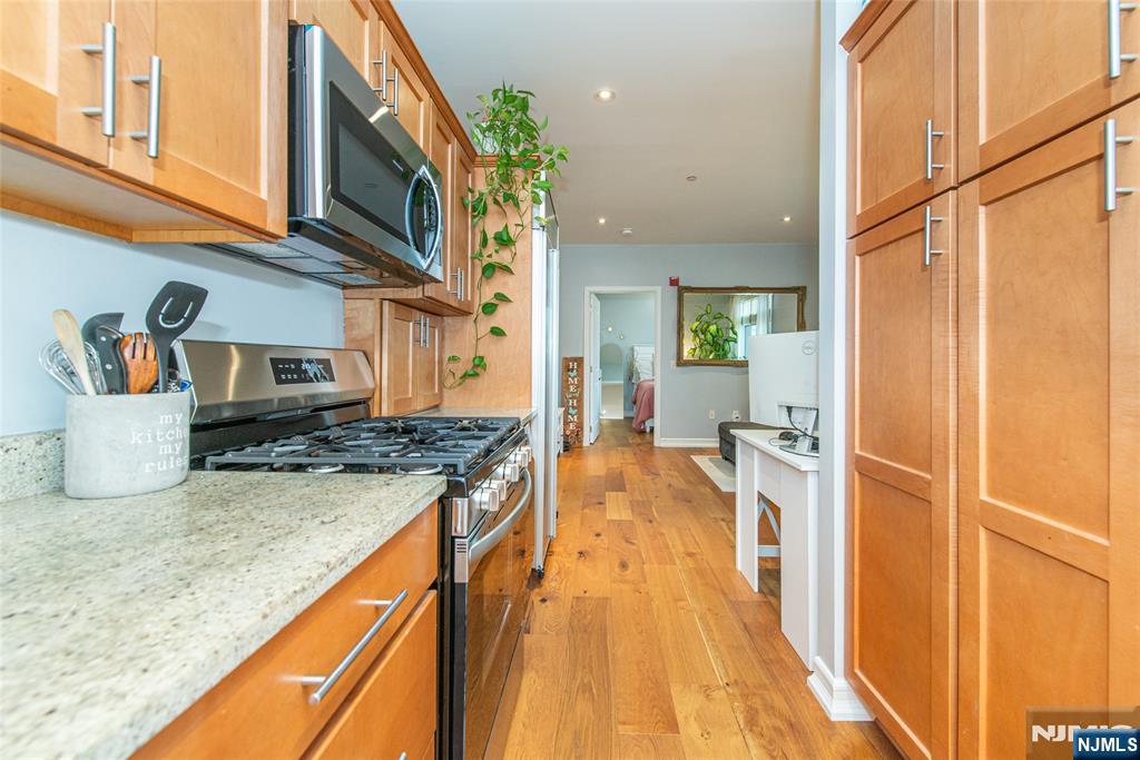 276 Chestnut Street 1G