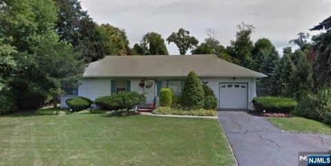 70 Hardwick Lane Wayne NJ 07470