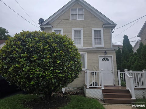 Photo of 255 Jackson AVE, Hackensack, NJ 07601 (MLS # 26032099)
