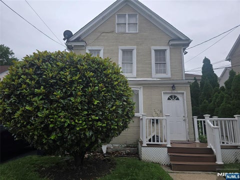 Photo of 255 Jackson AVE, Hackensack, NJ 07601 (MLS # 26032099)