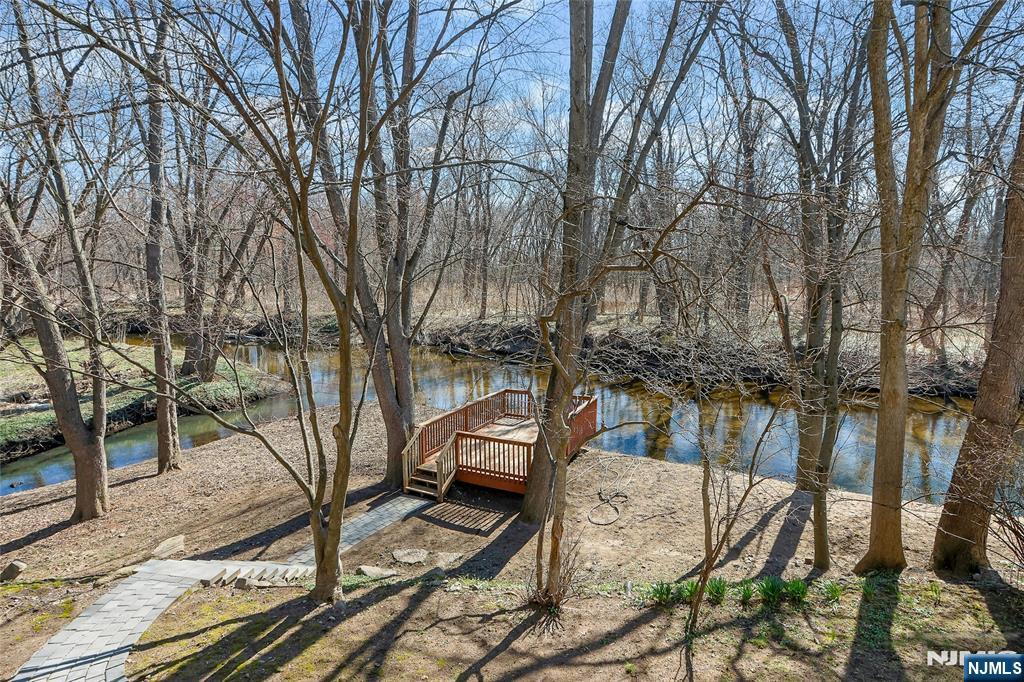 42-08 Cosgrove Court