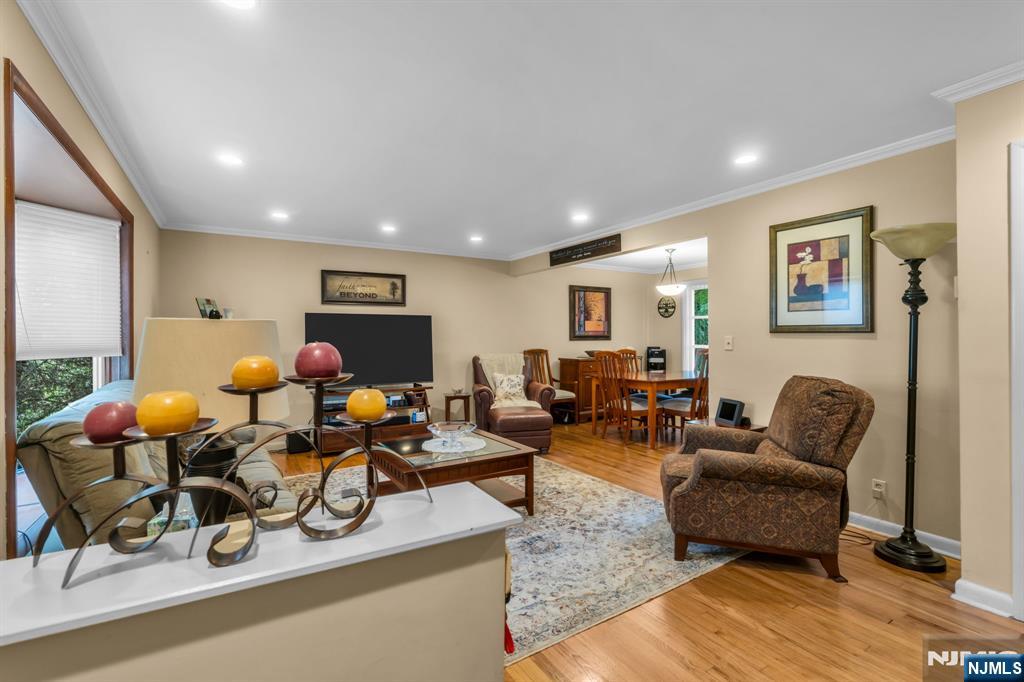 10 Overlook Avenue