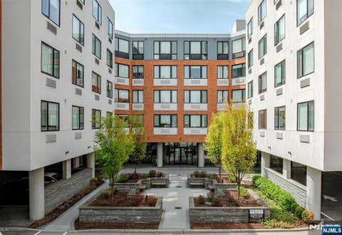 Photo of 470 Main #714, Fort Lee, NJ 07024 (MLS # 26020831)