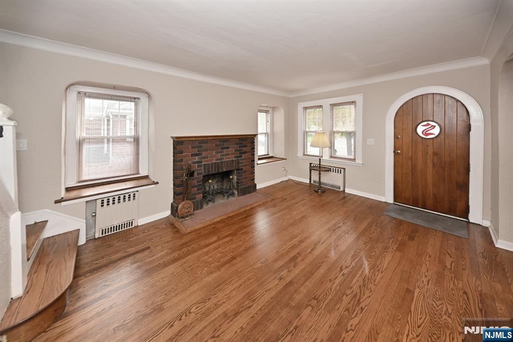 5-29 3rd Street
