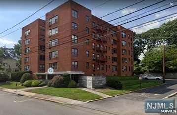 Photo of 1541 Lemoine Avenue #3A, Fort Lee, NJ 07024 (MLS # 26012537)