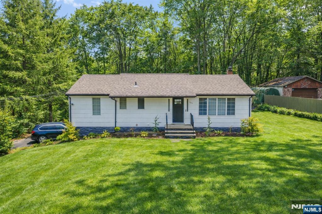 163 La Rue Road