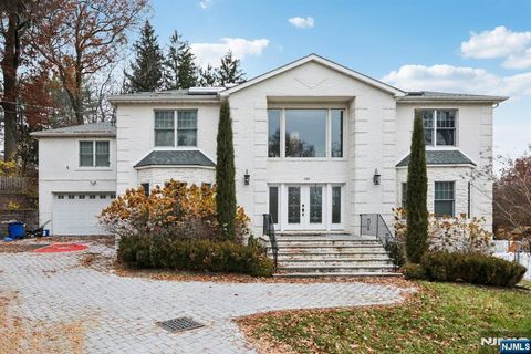 680 Soldier Hill Road Oradell NJ 07649