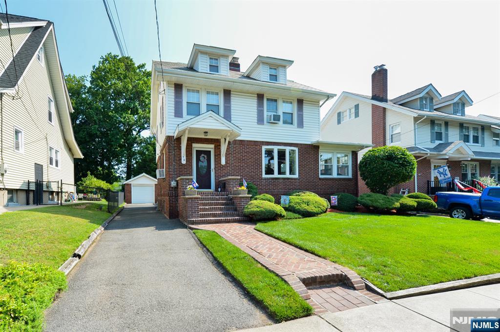 76 Poplar Street