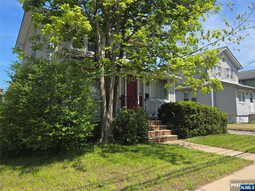 85 Johnson Avenue