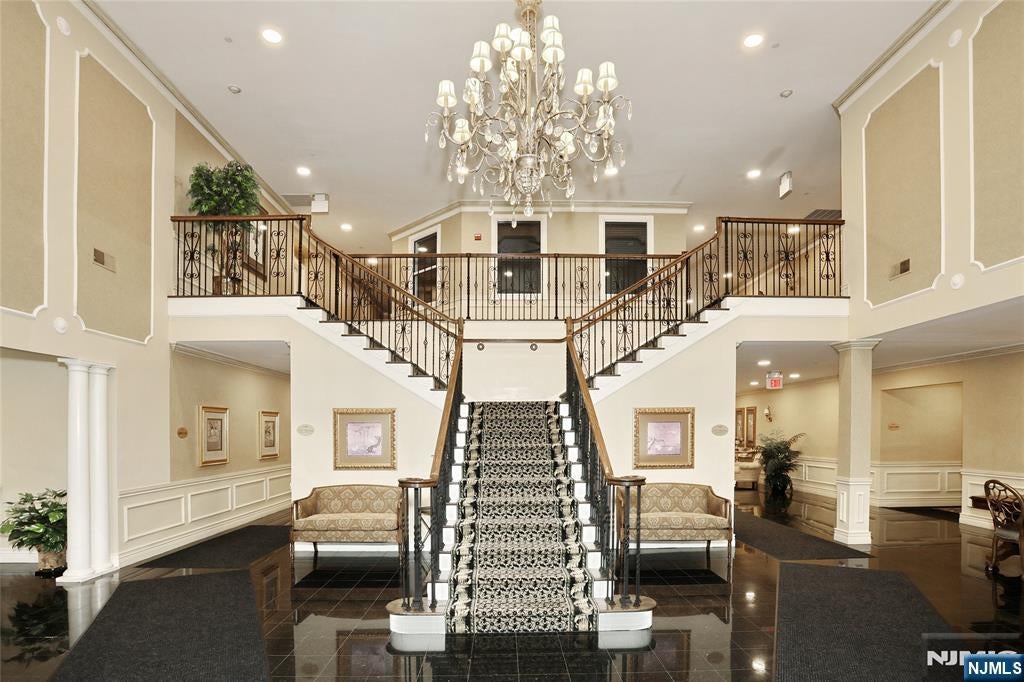 80 Ridgewood Road 117