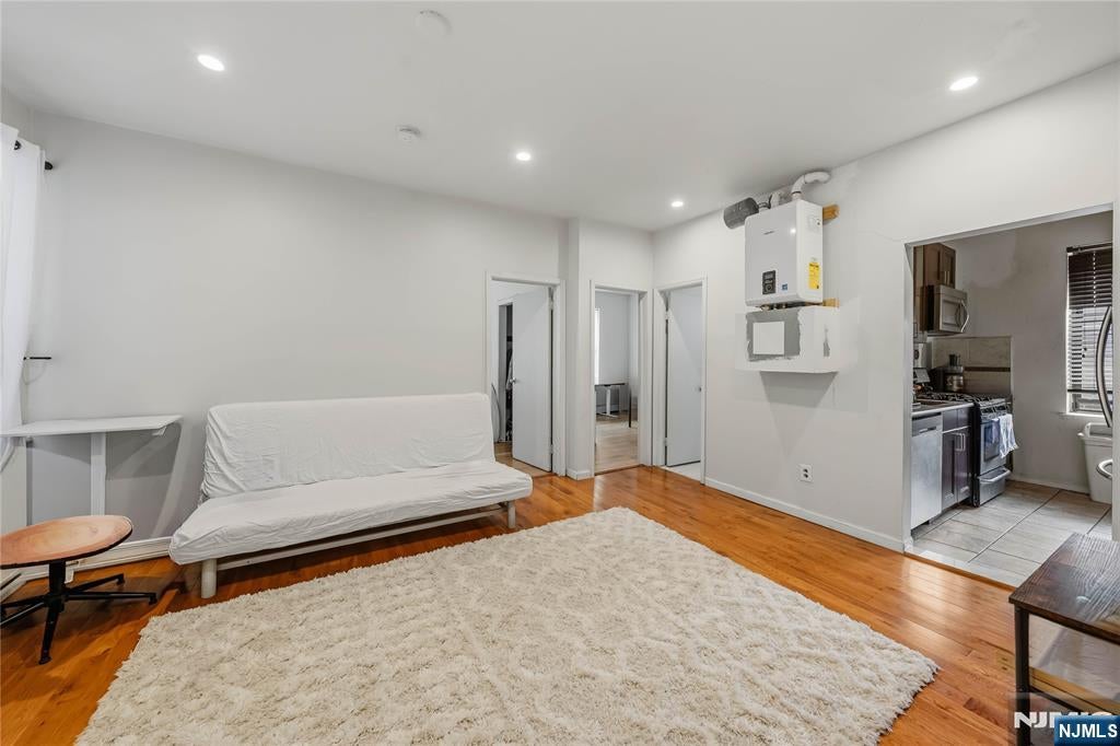 2700 John F Kennedy Boulevard 102