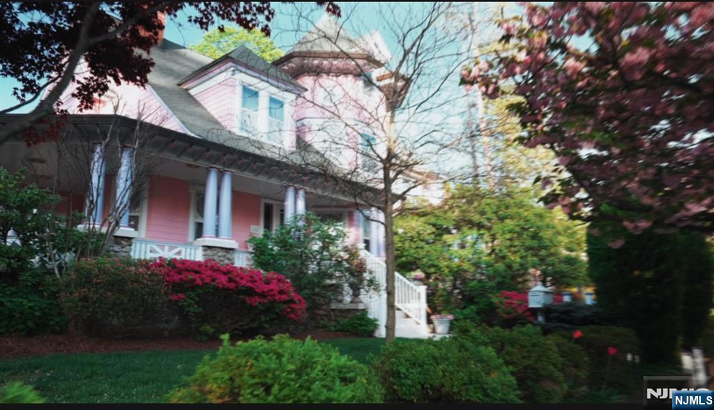 142 Brookfield Avenue
