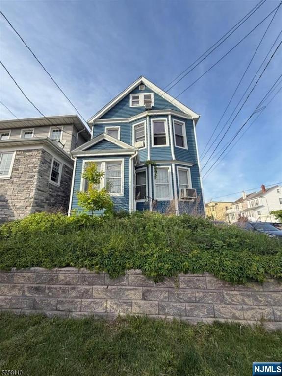 Property for Sale at 19 Wilson Avenue, Kearny, New Jersey - Bedrooms: 5 
Bathrooms: 2.5 
Rooms: 8  - $495,000