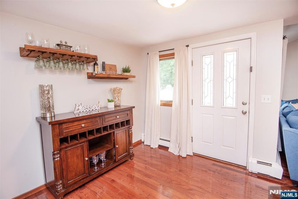 40 Maple Lane