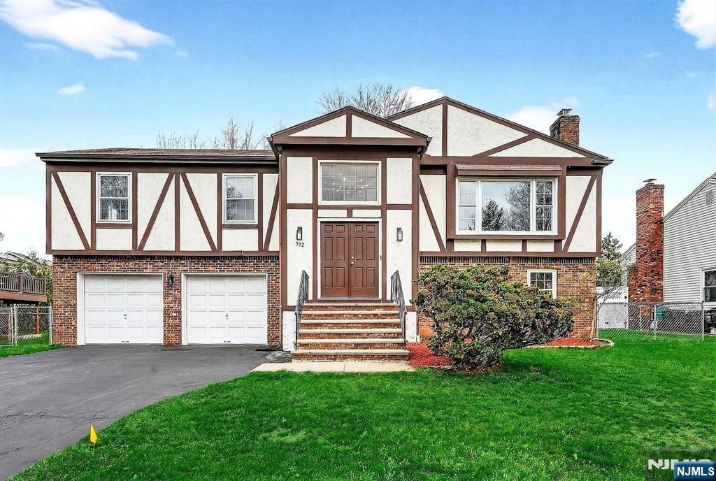 Photo of 392 Mercer Avenue, River Edge, NJ 07661 (MLS # 26012356)