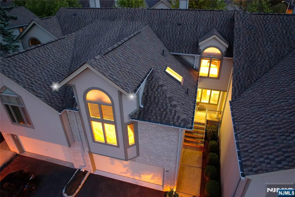 303 Cedar Court T069