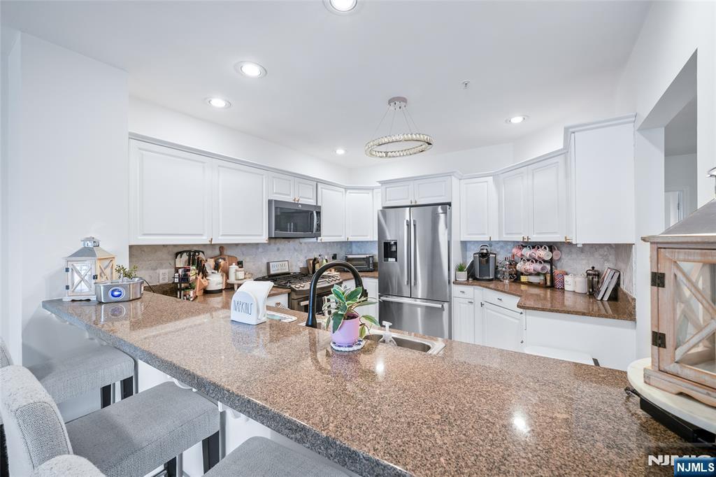 319 The Promenade