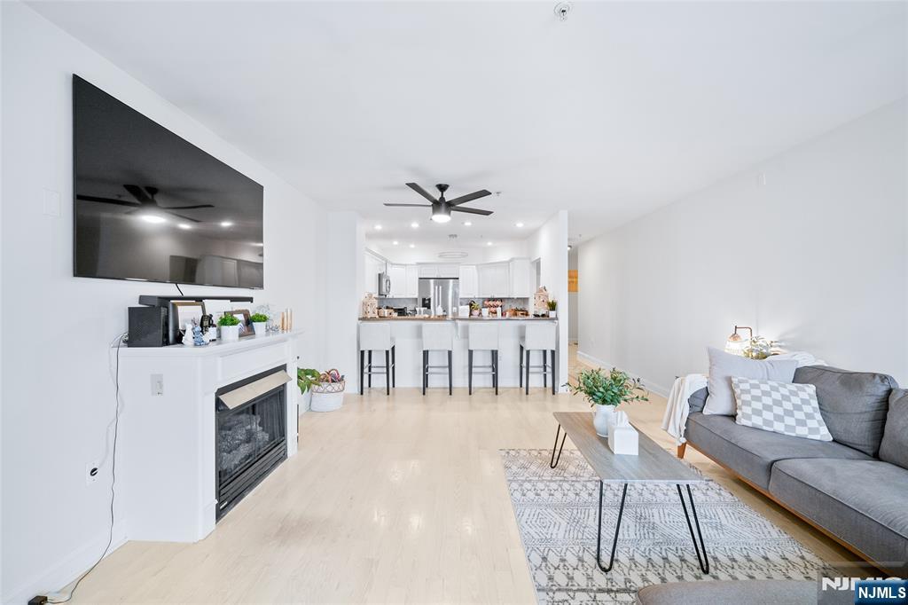 319 The Promenade