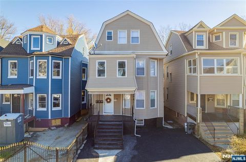 110 17th Street East Orange NJ 07017