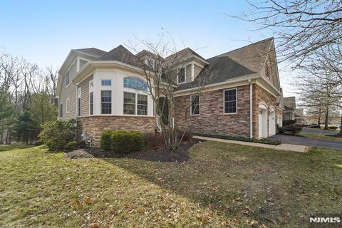 16 Baxter Lane West Orange NJ 07052