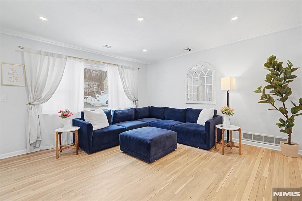 Photo of 11 Terrace Avenue, West Orange, NJ 07052 (MLS # 26007288)