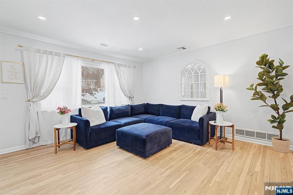 Photo of 11 Terrace Avenue, West Orange, NJ 07052 (MLS # 26007288)