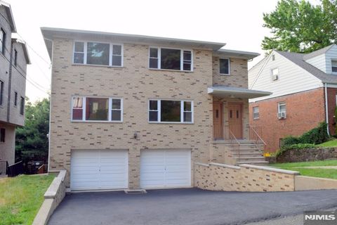 533 ROFF Avenue Palisades Park NJ 07650