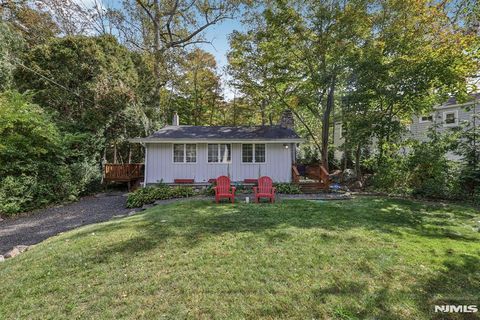 Photo of 8 Woodland Road, Ringwood, NJ 07456 (MLS # 26023241)