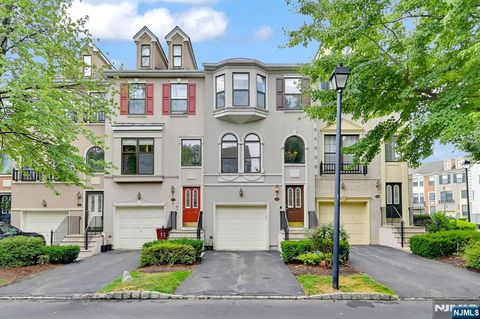 425 Hartford Drive Nutley NJ 07110