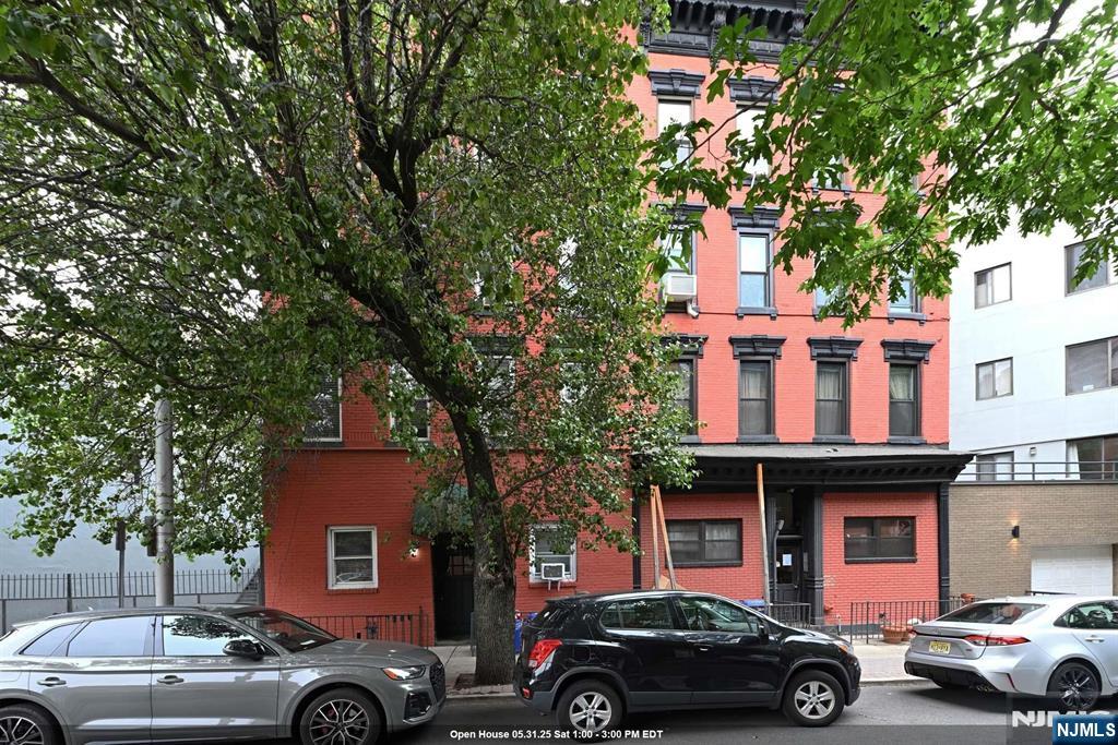 Property for Sale at 606 1st Street 1, Hoboken, New Jersey - Bedrooms: 1 
Bathrooms: 1  - $579,000