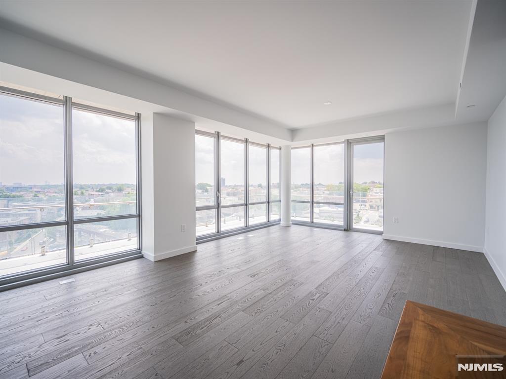 Property for Sale at 320 Adolphus Avenue 401, Cliffside Park, New Jersey - Bedrooms: 3 
Bathrooms: 3  - $1,350,000