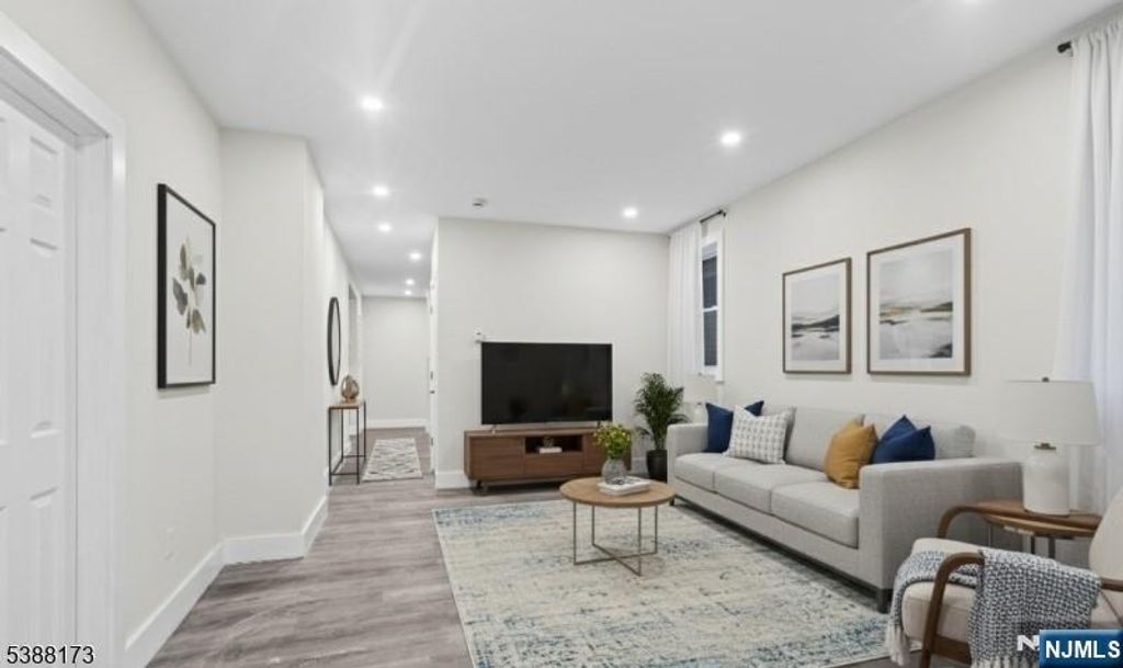 Photo of 42 Washington Terrace, East Orange, NJ 07017 (MLS # 25035136)