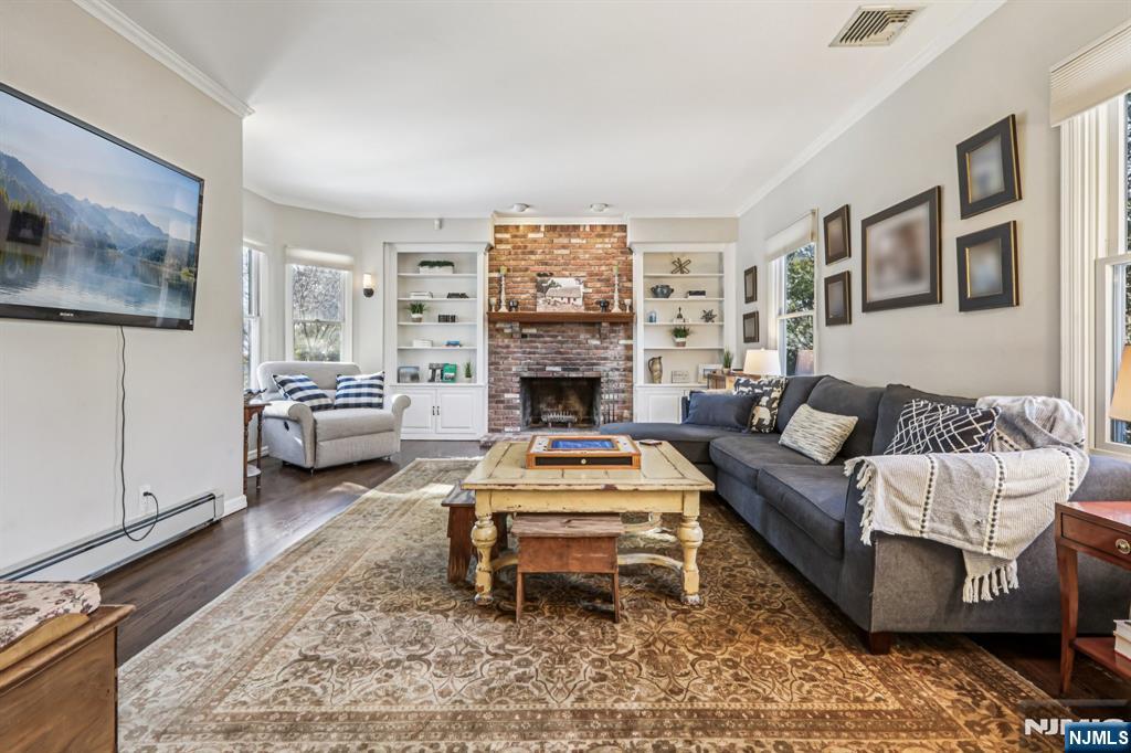 778 E Ridgewood Avenue