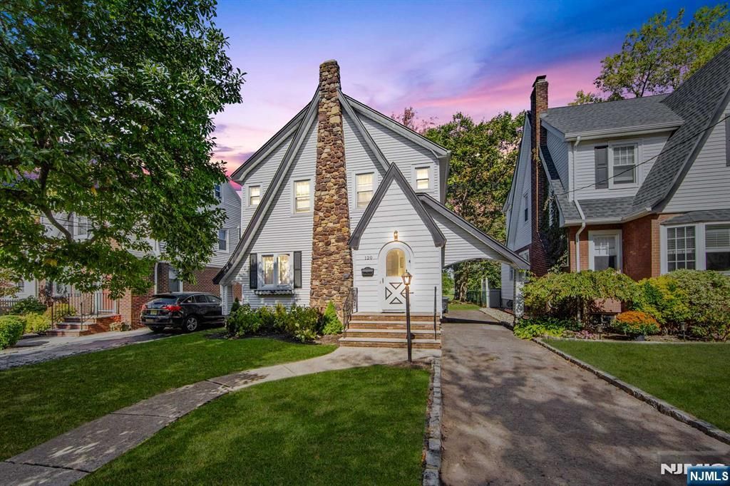 Photo of 120 Raab Avenue, Bloomfield, NJ 07003 (MLS # 26005332)