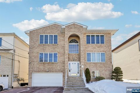 364 Broad Street Carlstadt NJ 07072