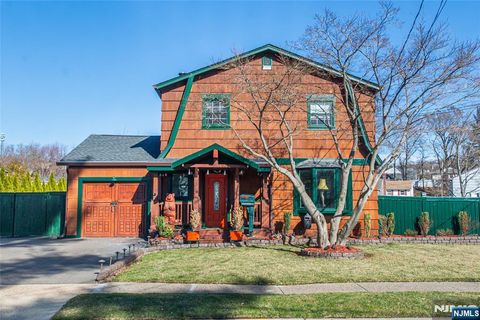 8 Cambridge Road Pompton Lakes NJ 07442