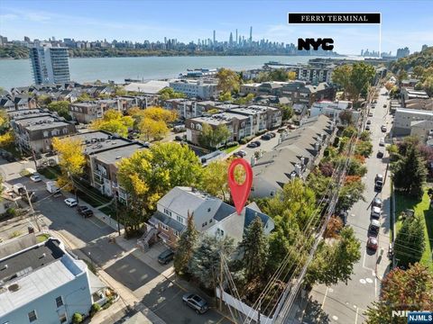 46 Garden Place Edgewater NJ 07020