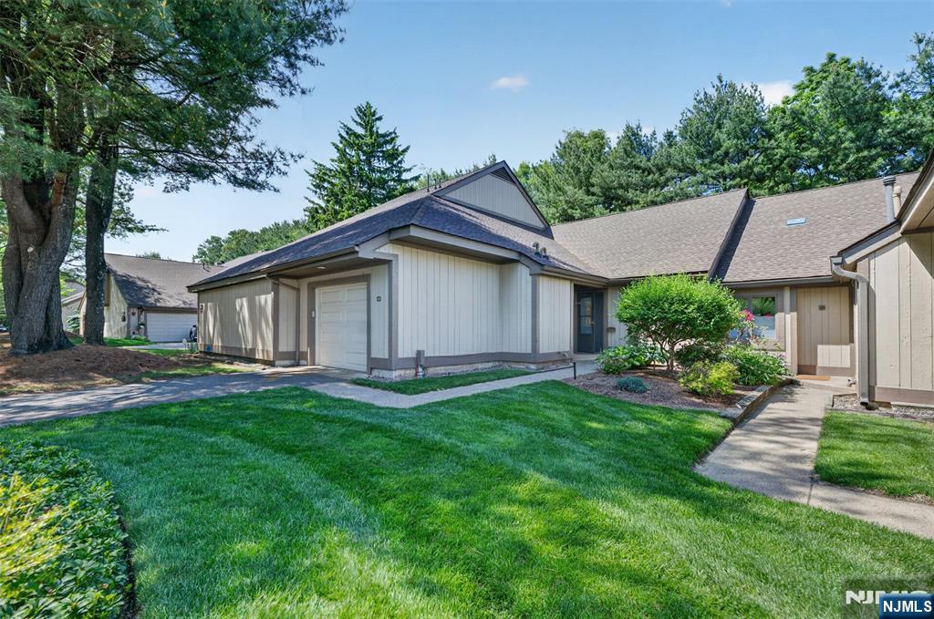 416 Bromley Place 416C