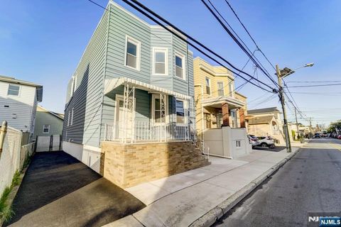 170 Front Street 1 Secaucus NJ 07094