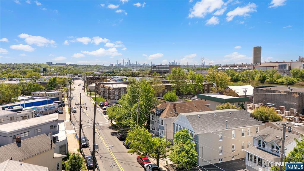 183 Bergen Turnpike