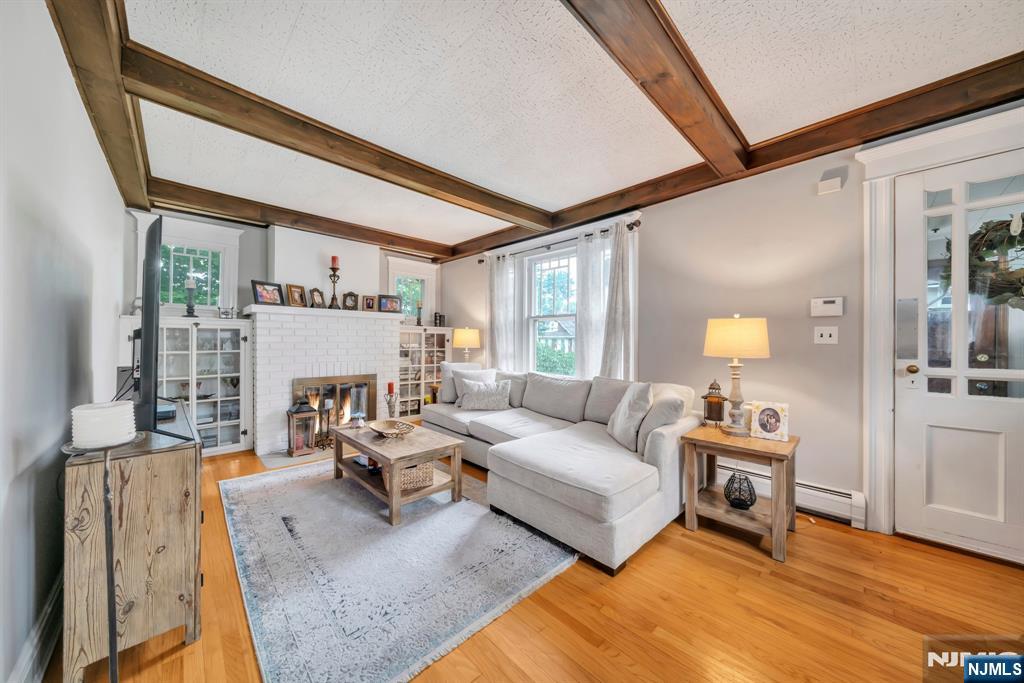 101 Large Avenue