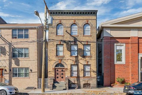 Photo of 149 Union Street, Newark, NJ 07105 (MLS # 25041275)