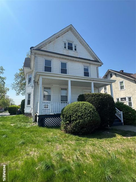 34 Palisade Avenue Bergenfield NJ 07621