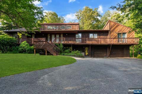 Photo of 3 Bluefield Court, Hillsdale, NJ 07642 (MLS # 26024976)