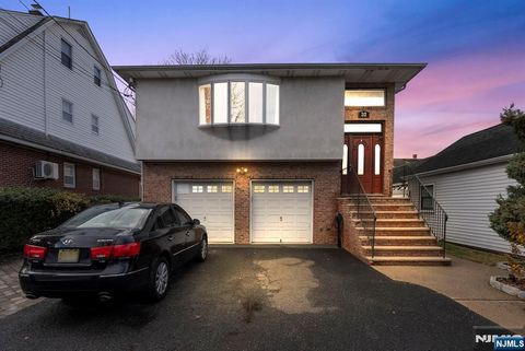 32 Hayward Place Wallington NJ 07057