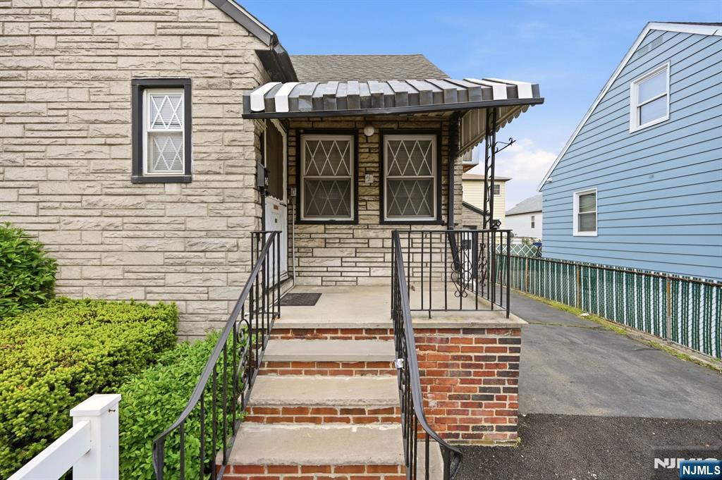 116 Hamilton Avenue