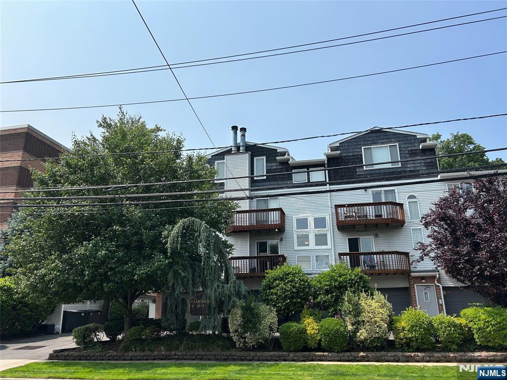 Property for Sale at 31 Fairmount Avenue 4A, Hackensack, New Jersey - Bedrooms: 2 
Bathrooms: 2  - $449,900