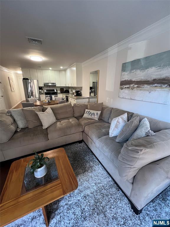 31 Fairmount Avenue 4A