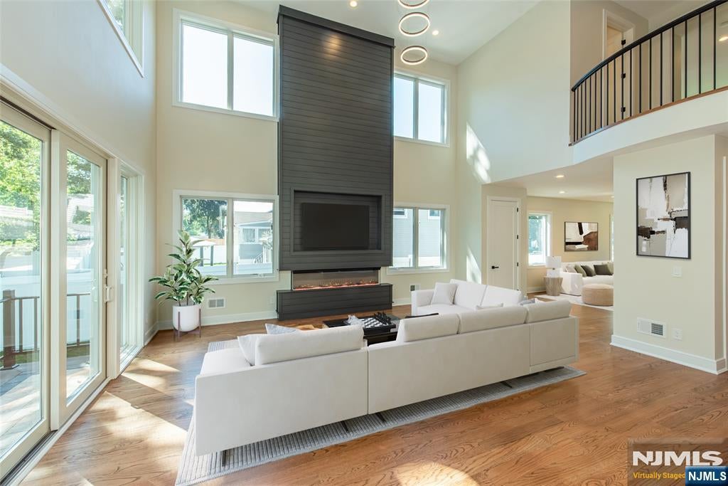 Homes for Sale in Northern NJ | ThisIsRiverEdge.com 778 Wynetta Place